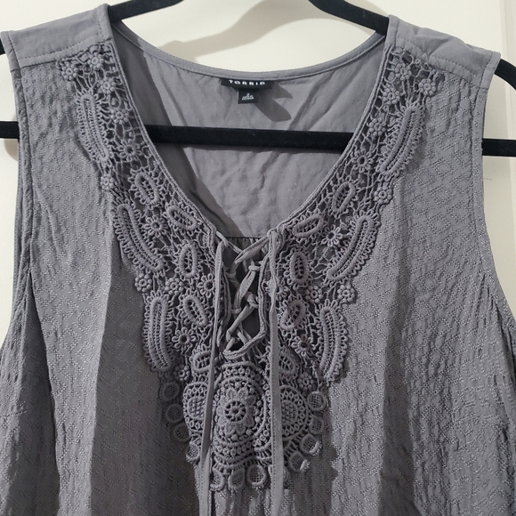 Torrid Textured Lace Trim Lace Up Sleeveless Grey Top - Picture 6 of 9
